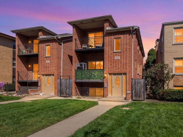 5630 W Goodman Street , Unit 301, Chicago, IL 60630