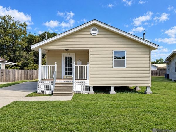 532 Avenue B, Port Allen, LA 70767