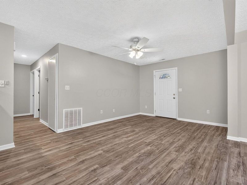 1999 Cory Drive , Hilliard, OH 43026 Photo 13