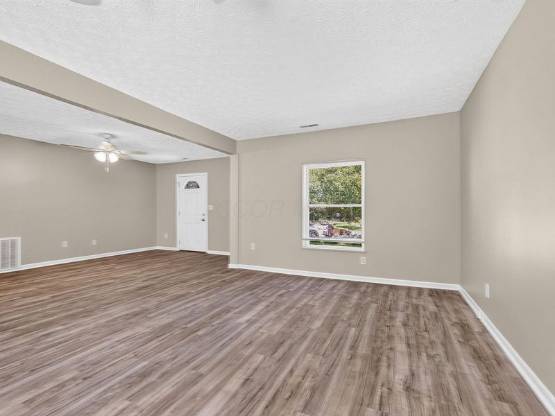 1999 Cory Drive , Hilliard, OH 43026 Photo 9