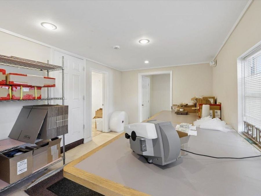 Property Image 43