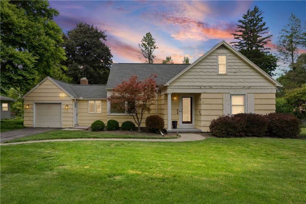 76 French Road, Rochester, NY 14618 Main Photo