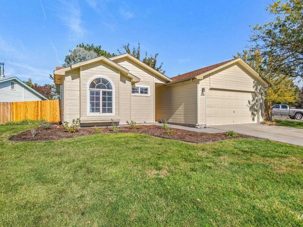 3660 E Eastgate Drive, Boise, ID 83716