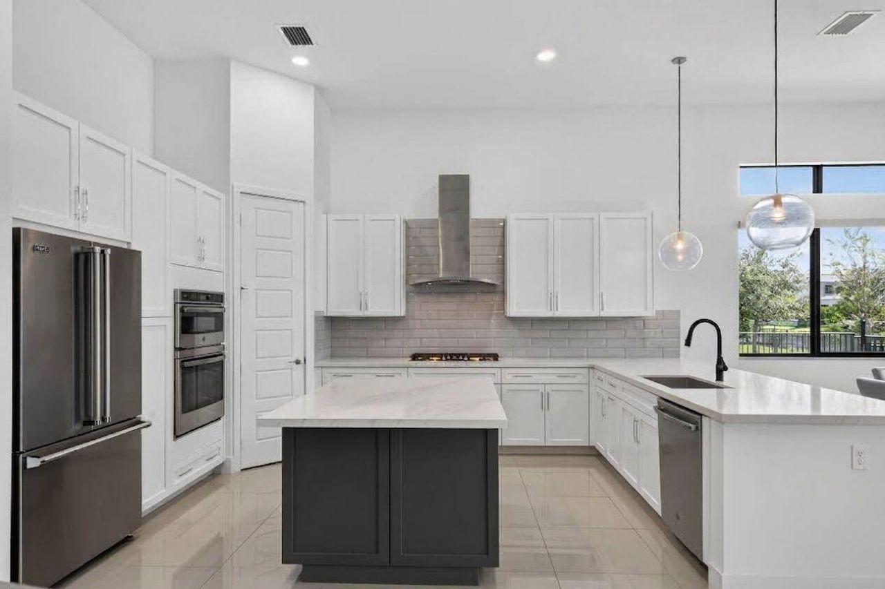 10490 S Lago Vista Circle, Parkland, FL 33076 Photo