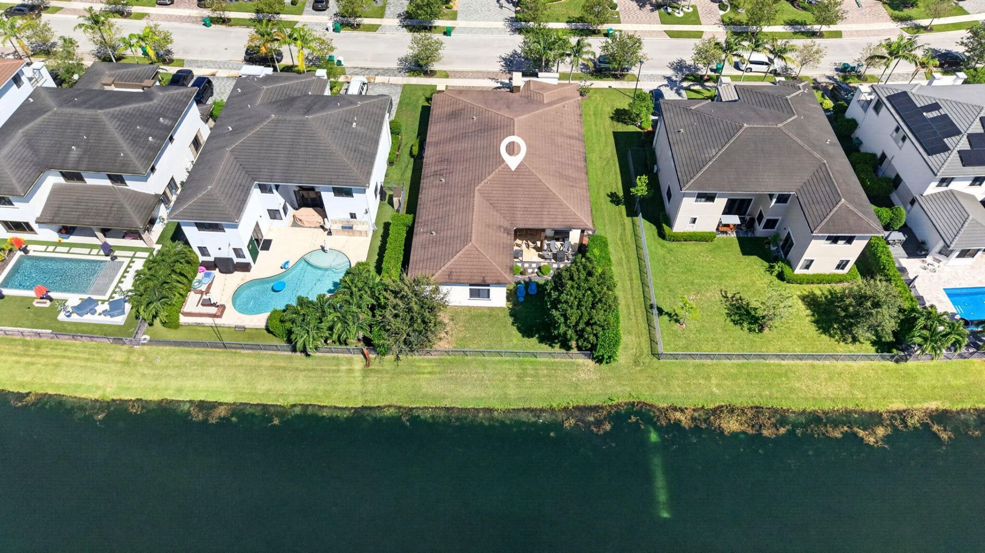 10490 S Lago Vista Circle, Parkland, FL 33076 Photo
