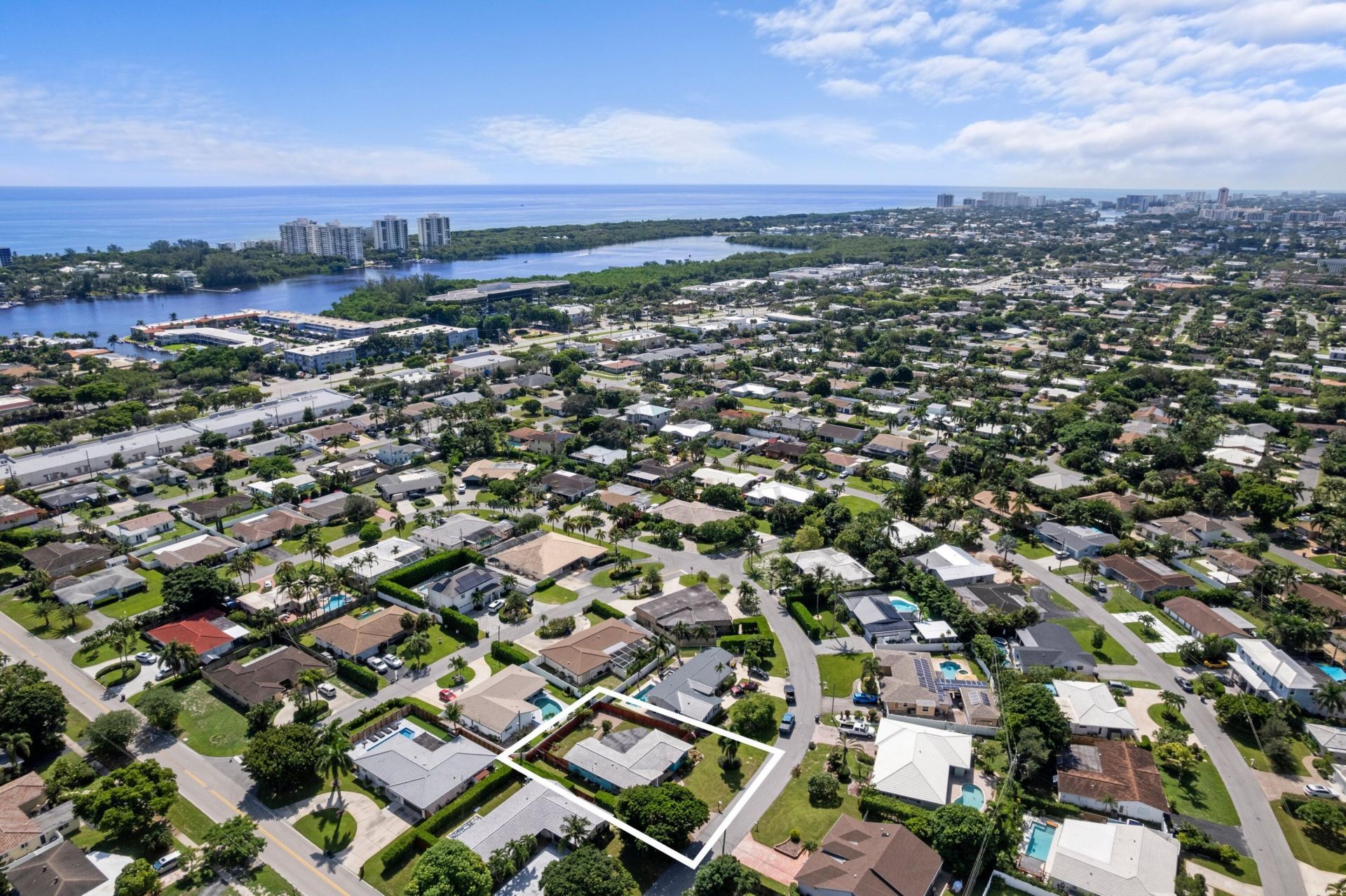 2750 NE 27th Circle, Boca Raton, FL 33431 Photo