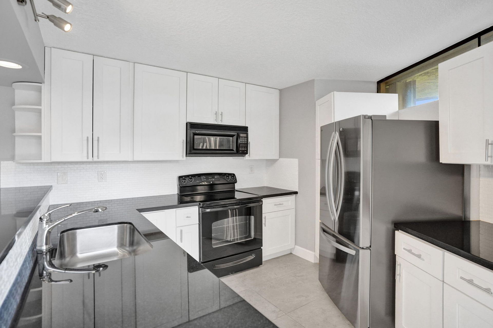22970 Oxford Place, Unit A, Boca Raton, FL 33433 Photo