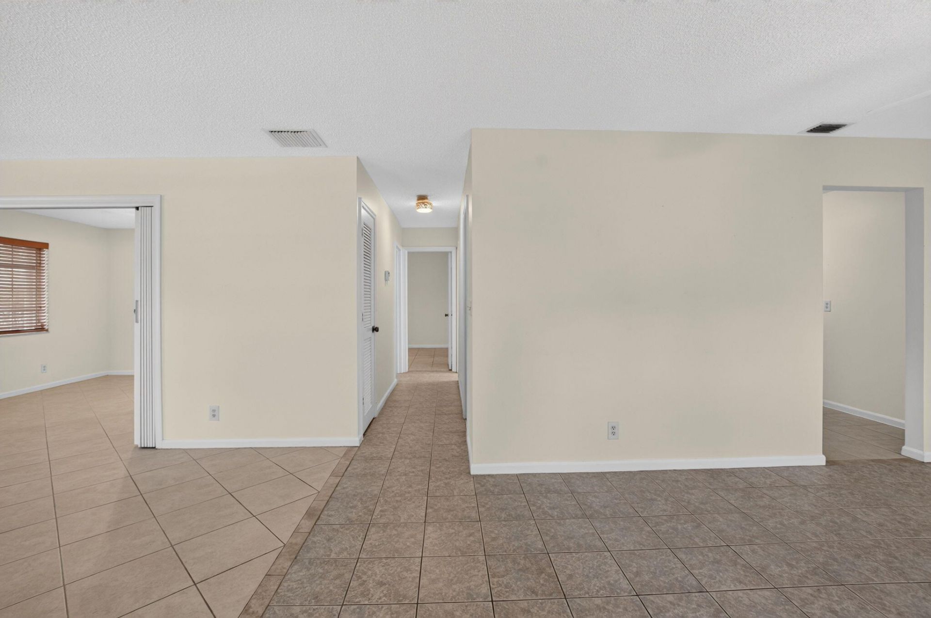 10128 S 44th Drive, Unit 370, Boynton Beach, FL 33436 Photo