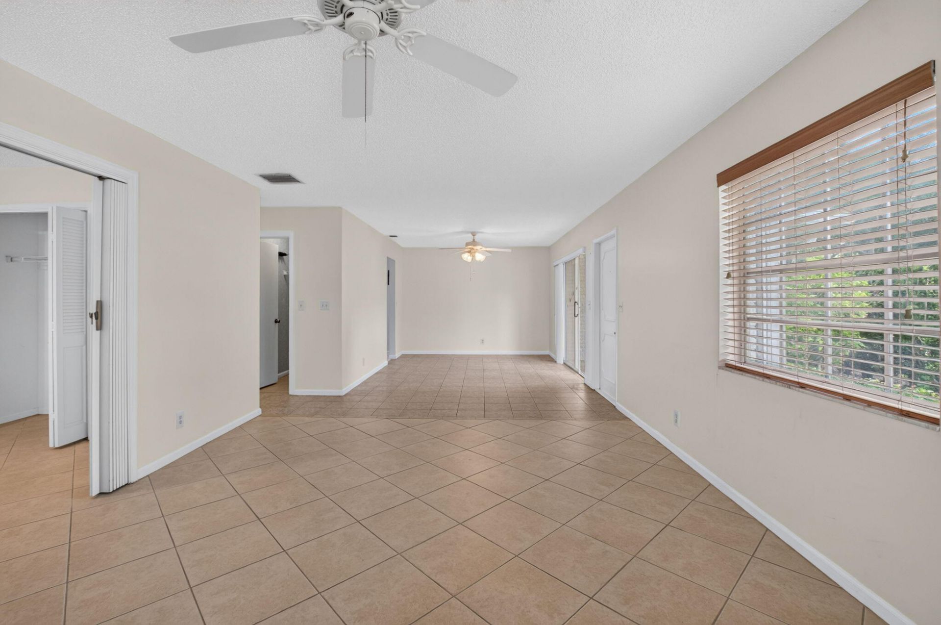 10128 S 44th Drive, Unit 370, Boynton Beach, FL 33436 Photo