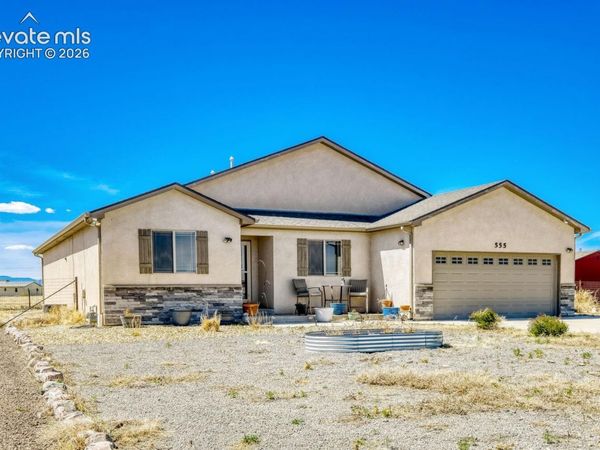 555 N Verbena Drive, Pueblo, CO 81007