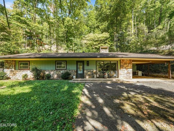 740 Hidden Valley Rd, Gatlinburg, TN 37738