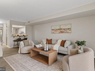 297 SUMMIT HOUSE, Unit 297, WEST CHESTER, PA 19382