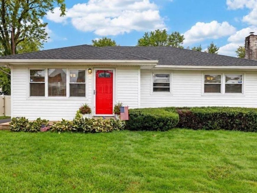 605 W Palmer Street, Morrisville, PA 19067 Main Photo