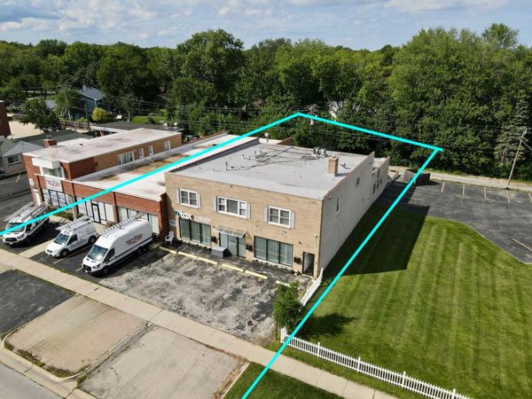 552 E Northwest Highway, Palatine, IL 60074