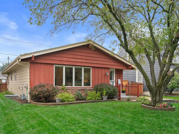 9322 W Cold Spring Rd, Greenfield, WI 53228