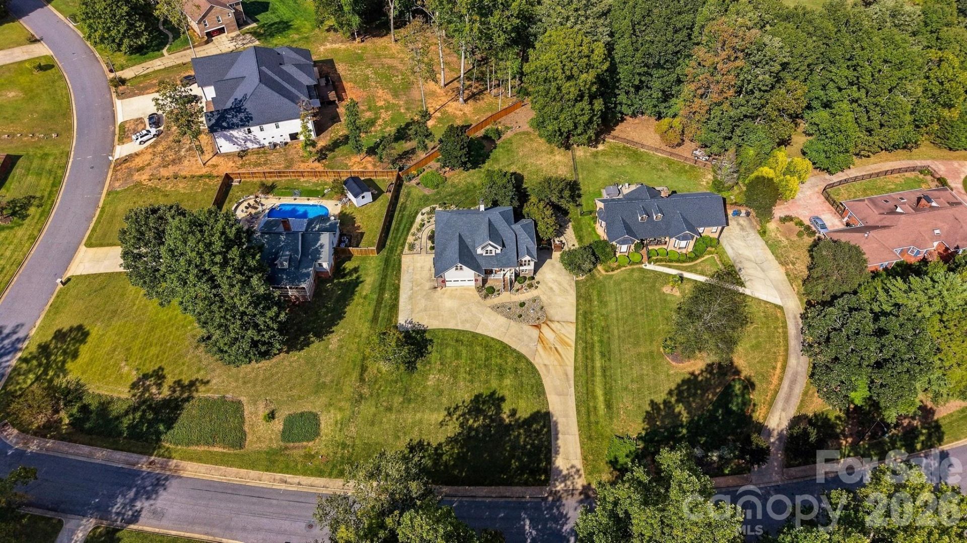 3645 Wandering Lane Ne, Hickory, NC 28601 Main Photo