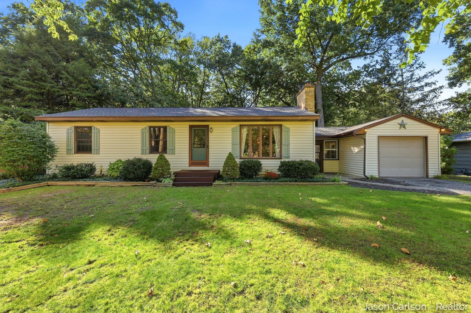 2525 Bristolwood Drive Nw, Grand Rapids, MI 49544 Main Photo