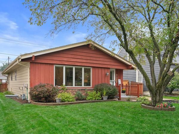 9322 W Cold Spring ROAD, Greenfield, WI 53228