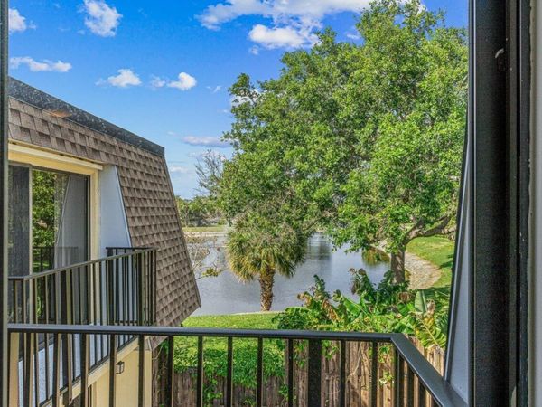 2929 SW 22nd Circle, Unit 32B, Delray Beach, FL 33445