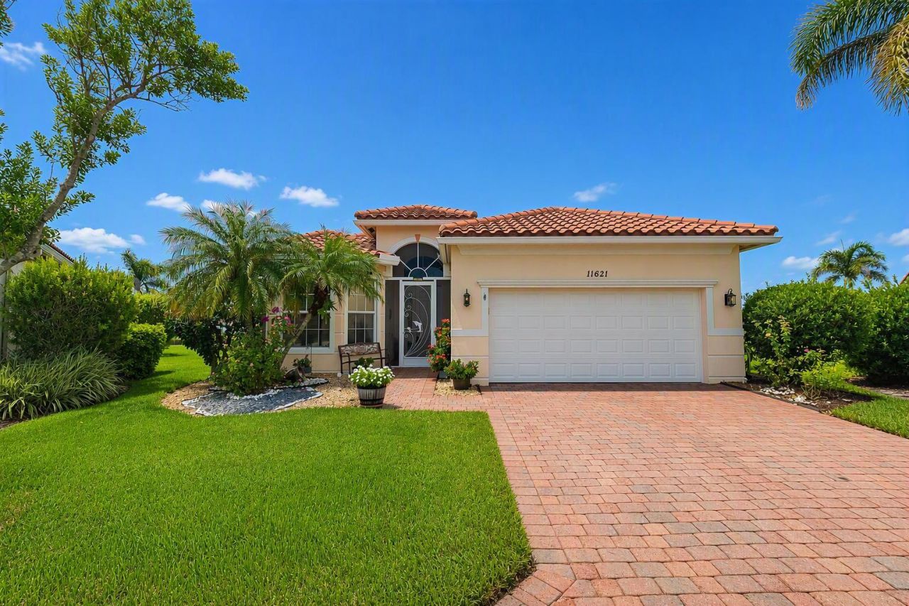 11621 SW Mountain Ash Circle, Port Saint Lucie, FL 34987 Photo