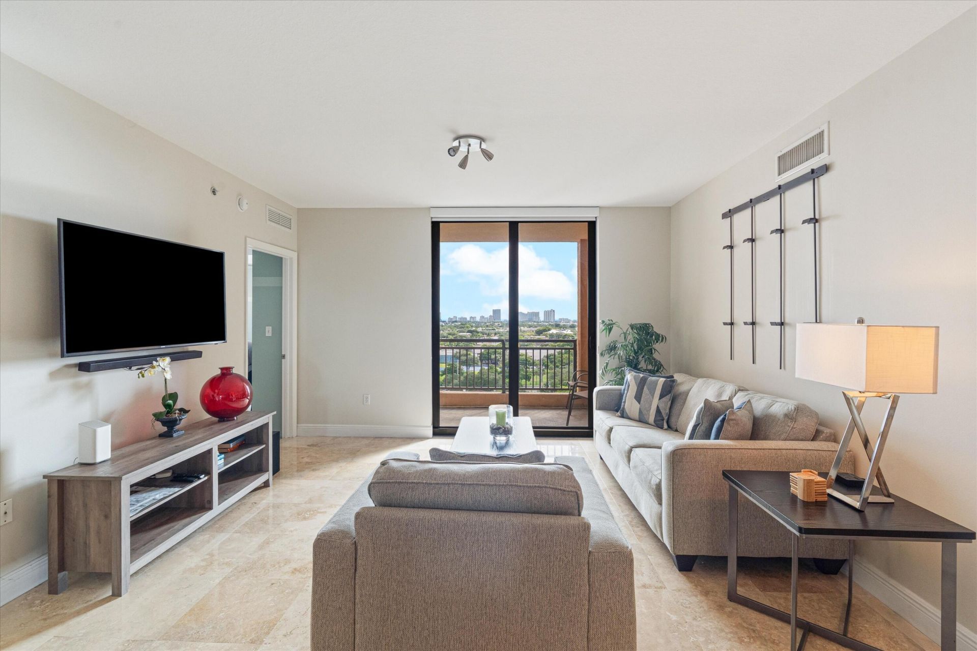 110 N Federal Highway, Unit 1214, Fort Lauderdale, FL 33301 Photo