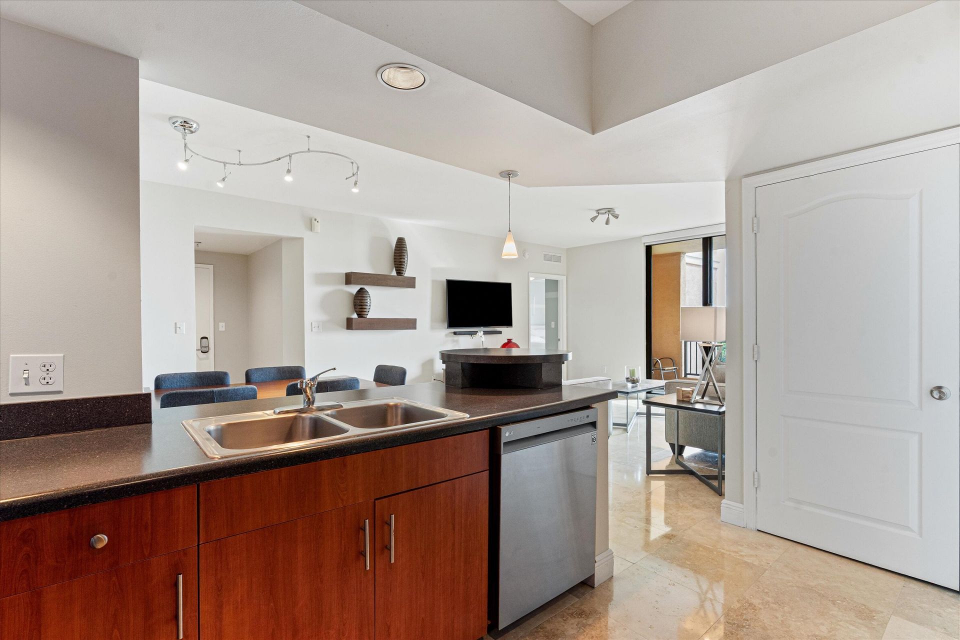 110 N Federal Highway, Unit 1214, Fort Lauderdale, FL 33301 Photo