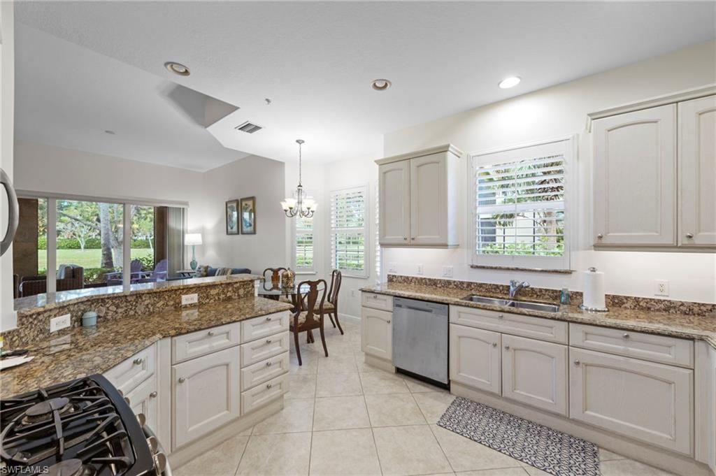 3142 Aviamar Cir , Unit 2104, Naples, FL 34114 Photo