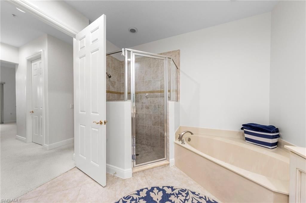 3142 Aviamar Cir , Unit 2104, Naples, FL 34114 Photo