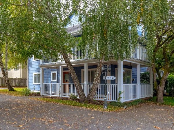 649 Admirals Rd , Unit #1, Esquimalt, BC V9A 2N6