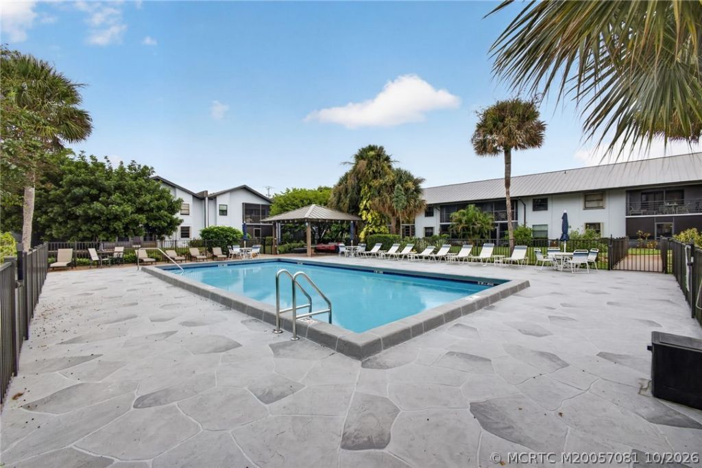 1831 SW Palm City Road, Unit C402, Stuart, FL 34994 Photo