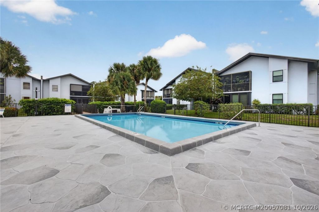 1831 SW Palm City Road, Unit C402, Stuart, FL 34994 Photo