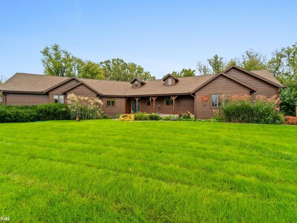 1321 Steiner Boulevard, Webster City, IA 50595