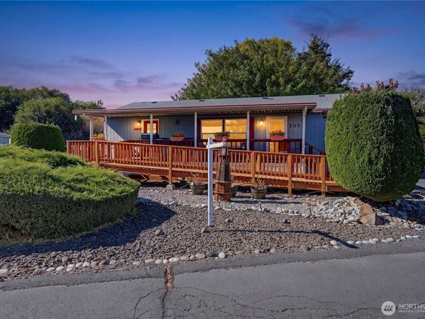 2285 Basin Street SW, Unit 207, Ephrata, WA 98823