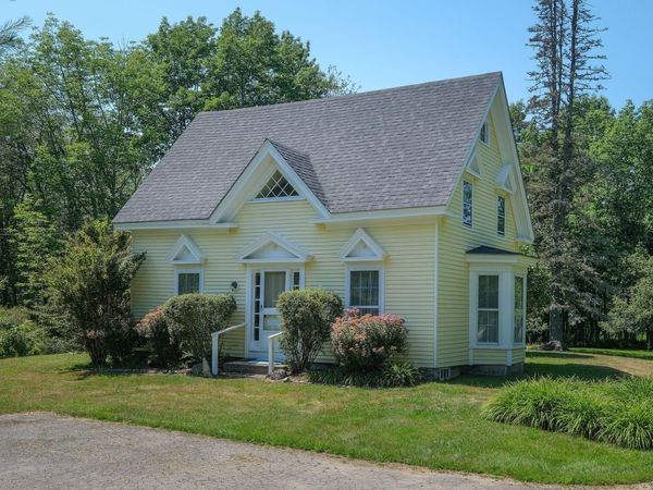 553 N Deer Isle Road , Deer Isle, ME 04627