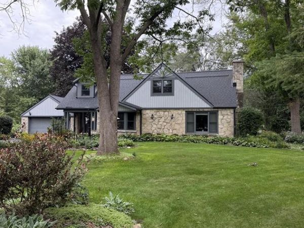 2520 Thornapple LANE, Brookfield, WI 53005