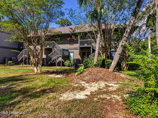106 Lanai, Diamondhead, MS 39525