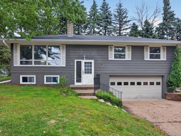 724 E 152nd Street, Burnsville, MN 55306