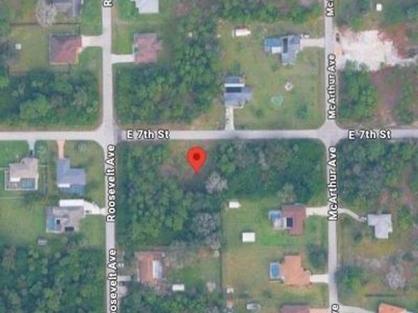 2702 E 7th ST, LEHIGH ACRES, FL 33936