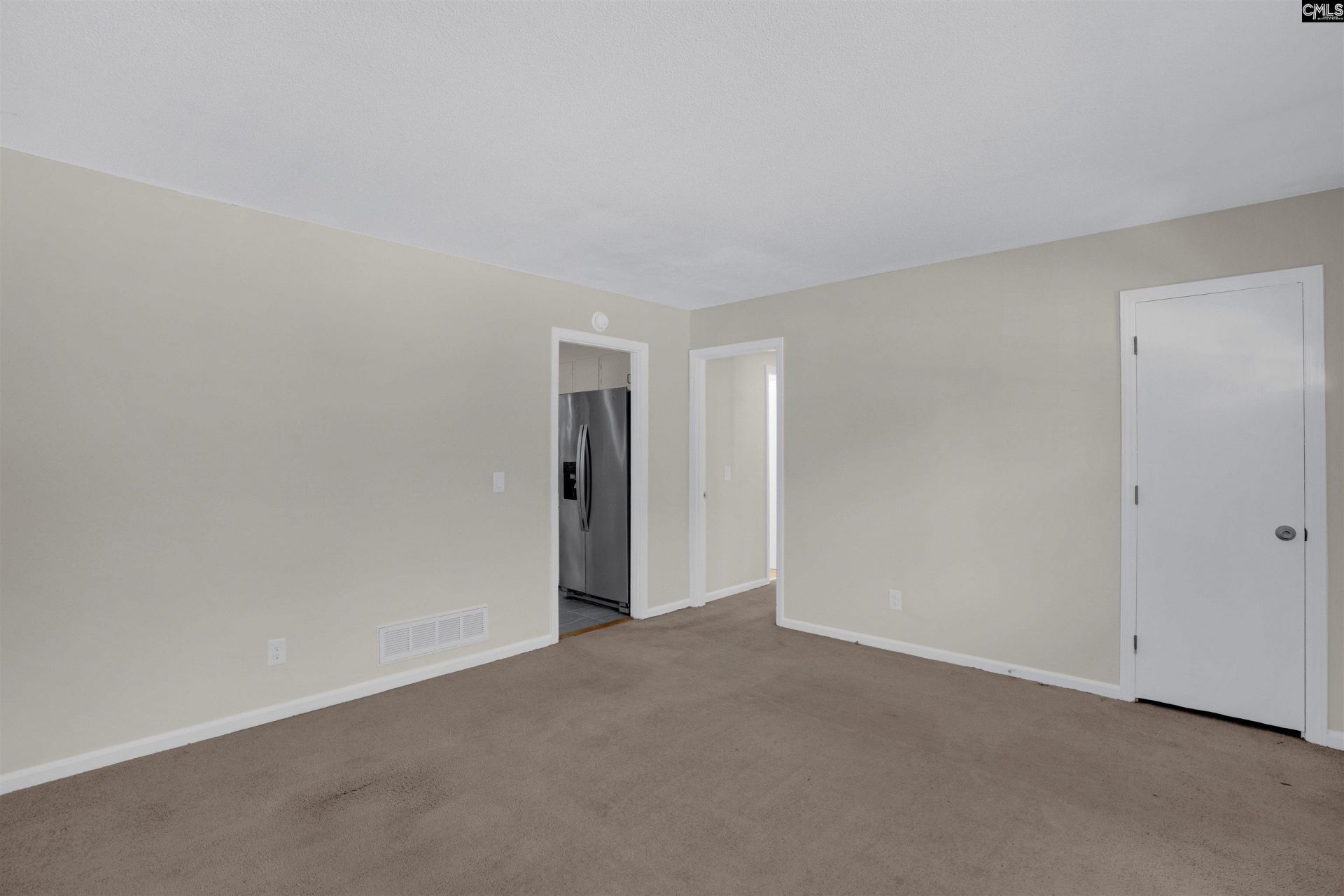 2704 Haynes Lane Photo 4