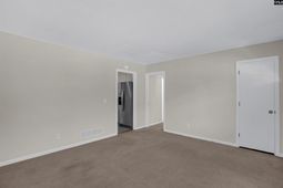 2704 Haynes Lane photo 4