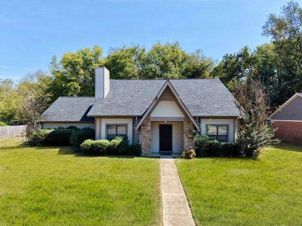 903 Ashley Ln., Tupelo, MS 38801