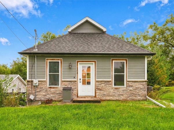 704 Madison Street, De Soto, IA 50069