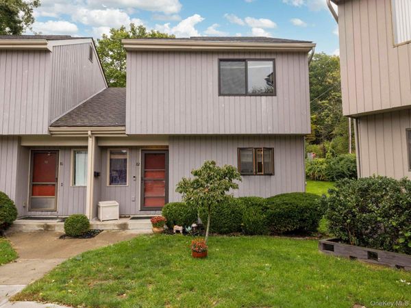 82 Rondout Harbor , Port Ewen, NY 12466