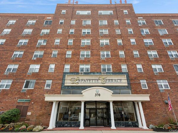 370 W Broadway , Unit 2A, Long Beach, NY 11561