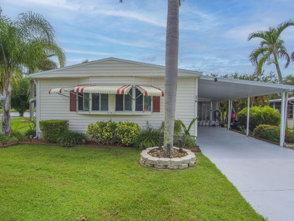 16 Santa Maria Court, Port St. Lucie, FL 34952
