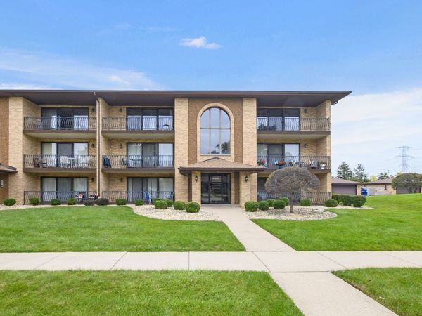 8300 160th Place , Unit 2E, Tinley Park, IL 60477