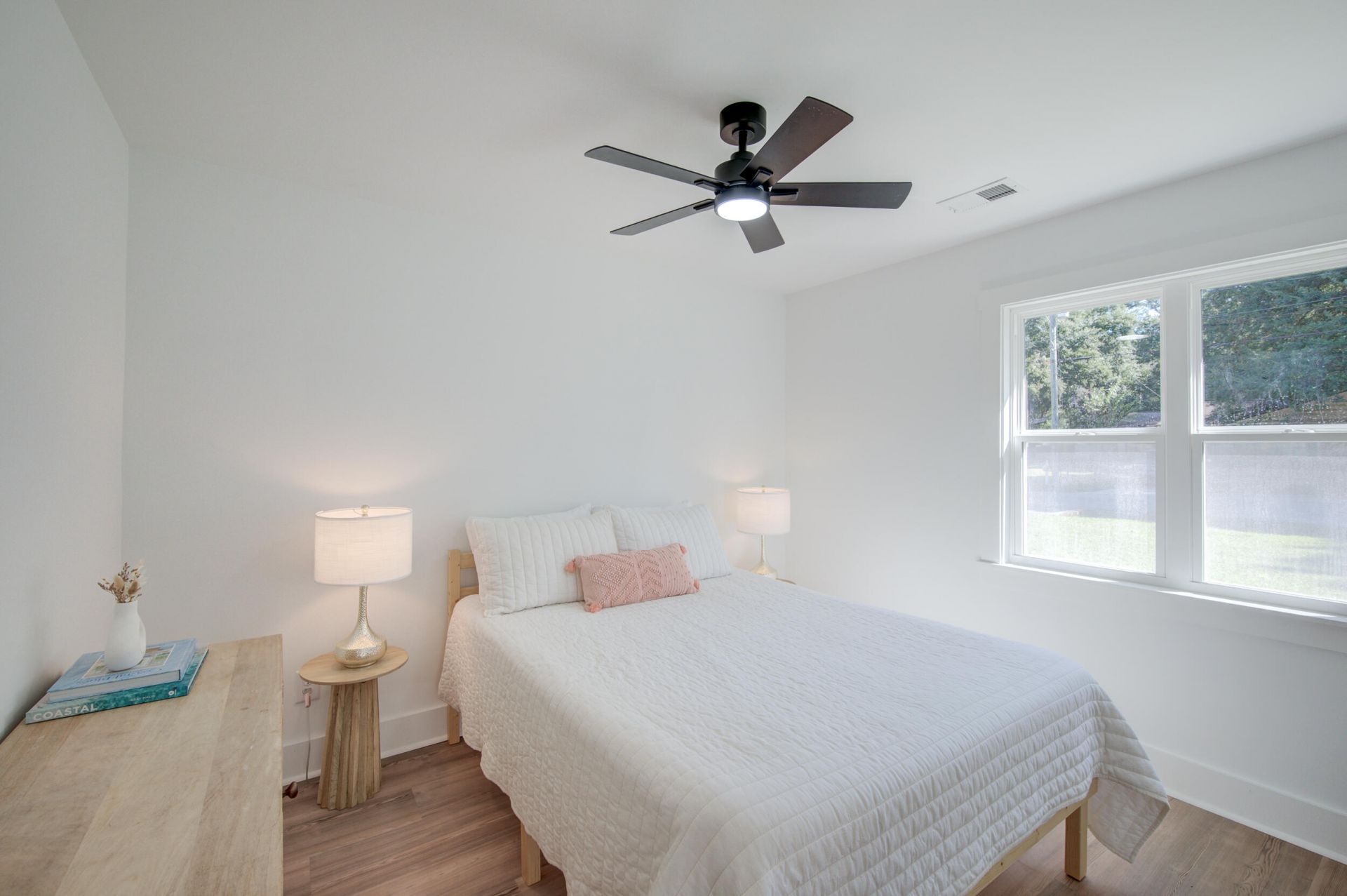 1472 Village Road Photo 22