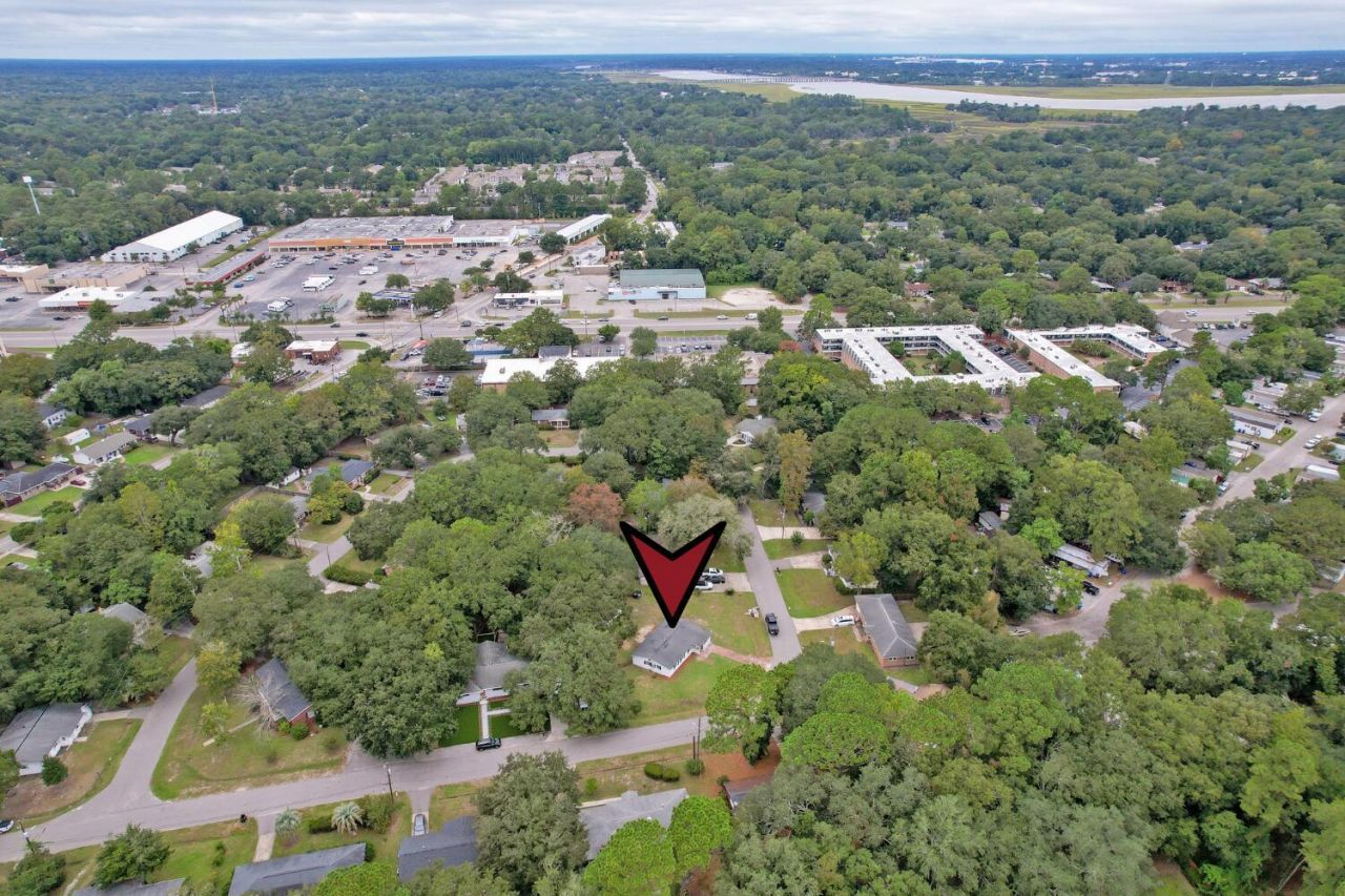 1472 Village Road Photo 32