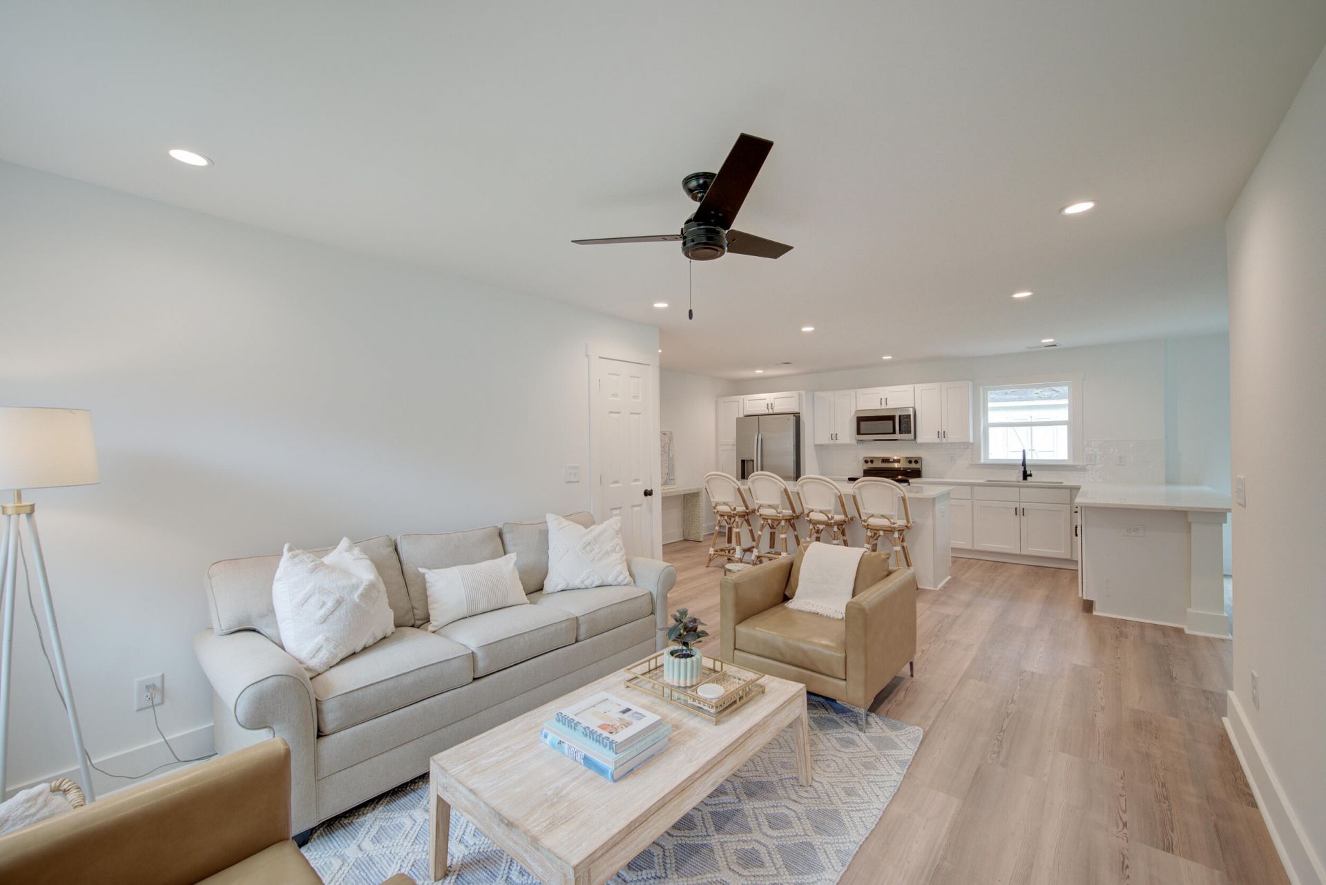 1472 Village Road Photo 5