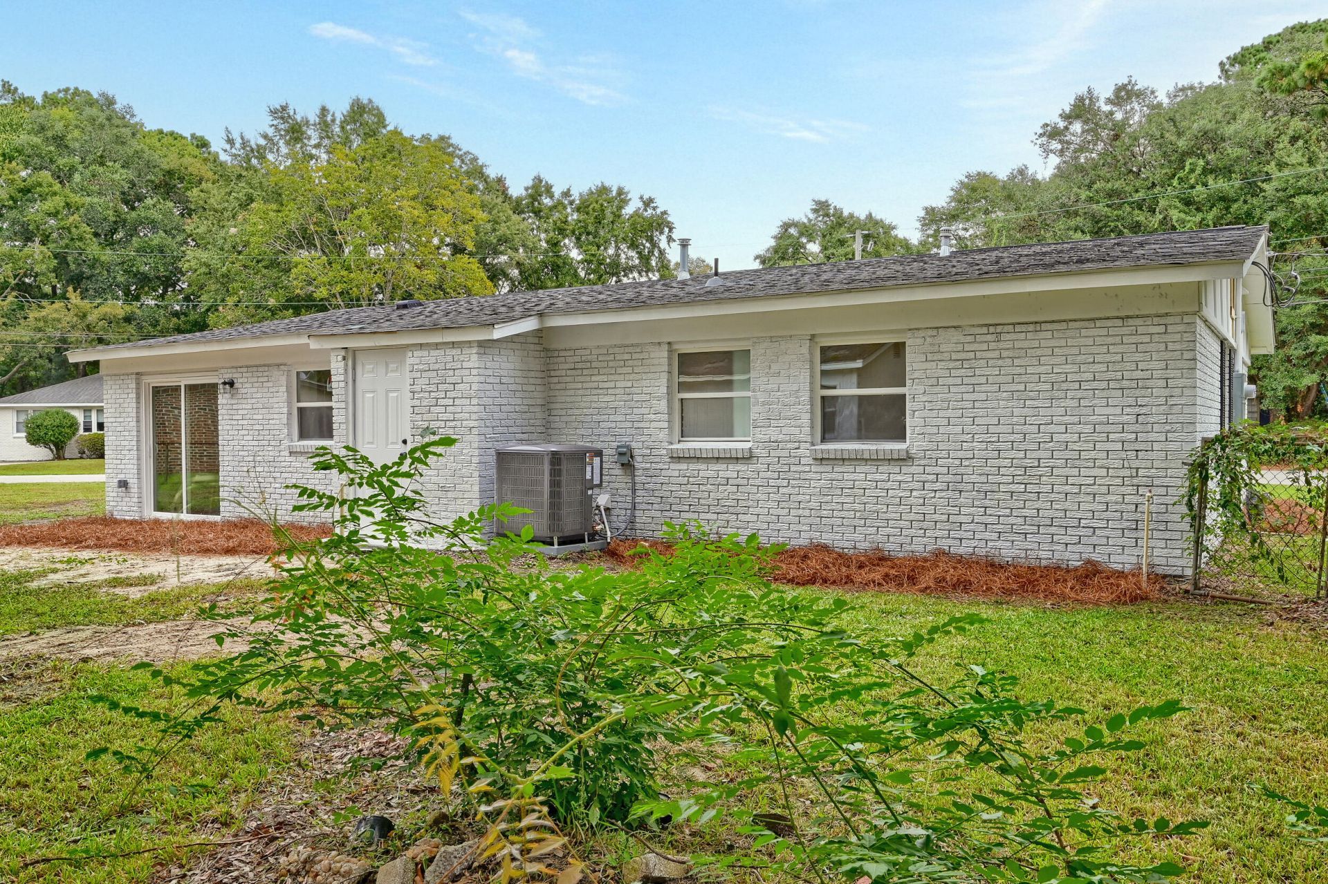 1472 Village Road Photo 57